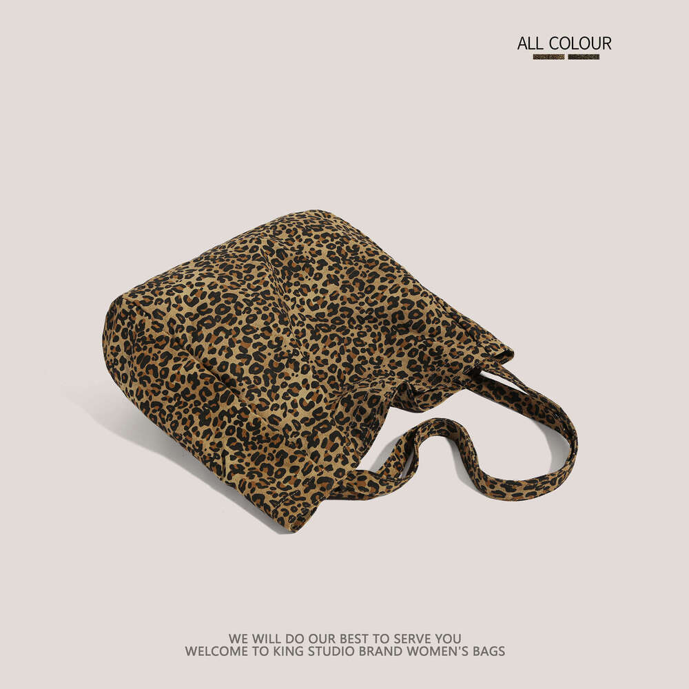 Niche Leopard Print Canvas for Women 2025 New Trend Lazy Style Shoulder Large Capacity Shopping Commuter Tote Bag