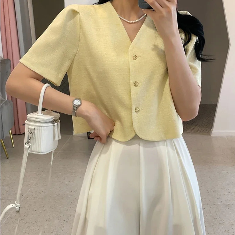Summer Vneck Womens Short Jacket Elegant Single Breasted Sleeve Solid Korean Style Outerwear for Women w250729