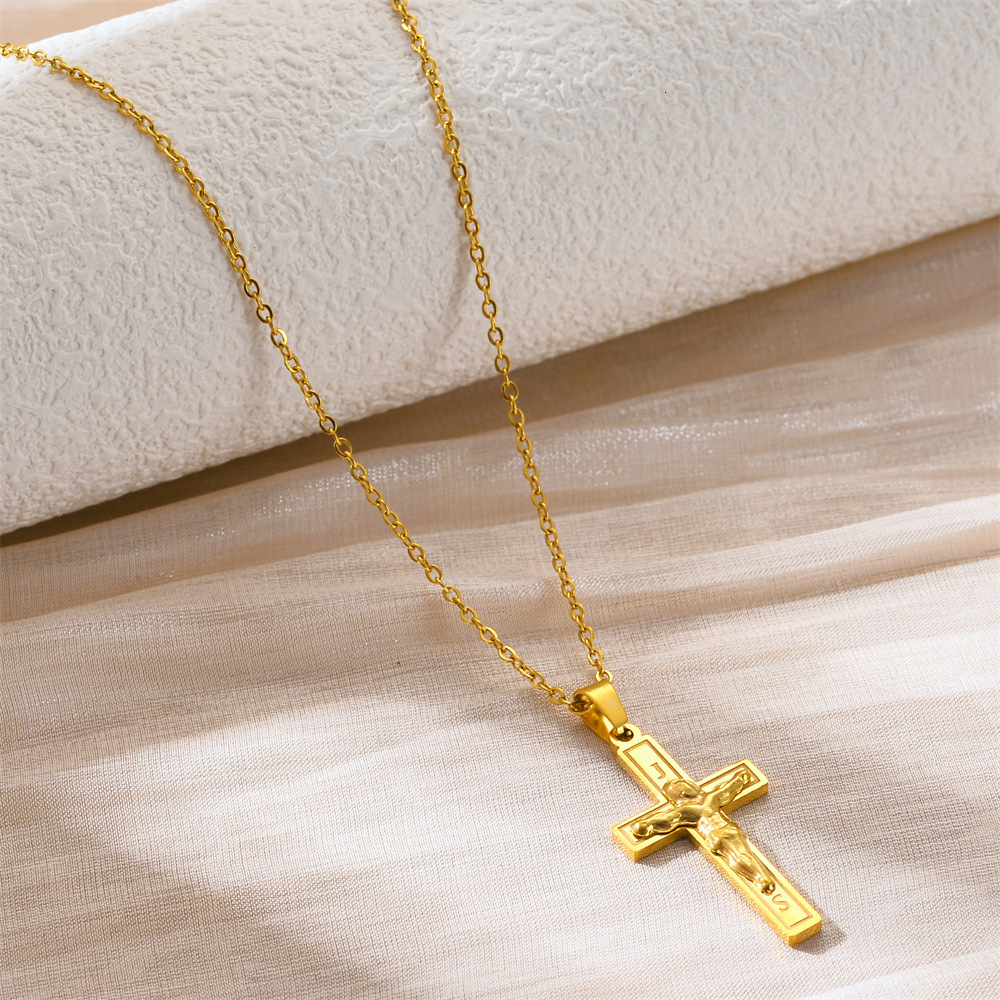 Titanium Steel Necklace for Women, Unique Cross Pendant, Niche Design Fashion Trendy Collarbone Chain Jewelry for Women