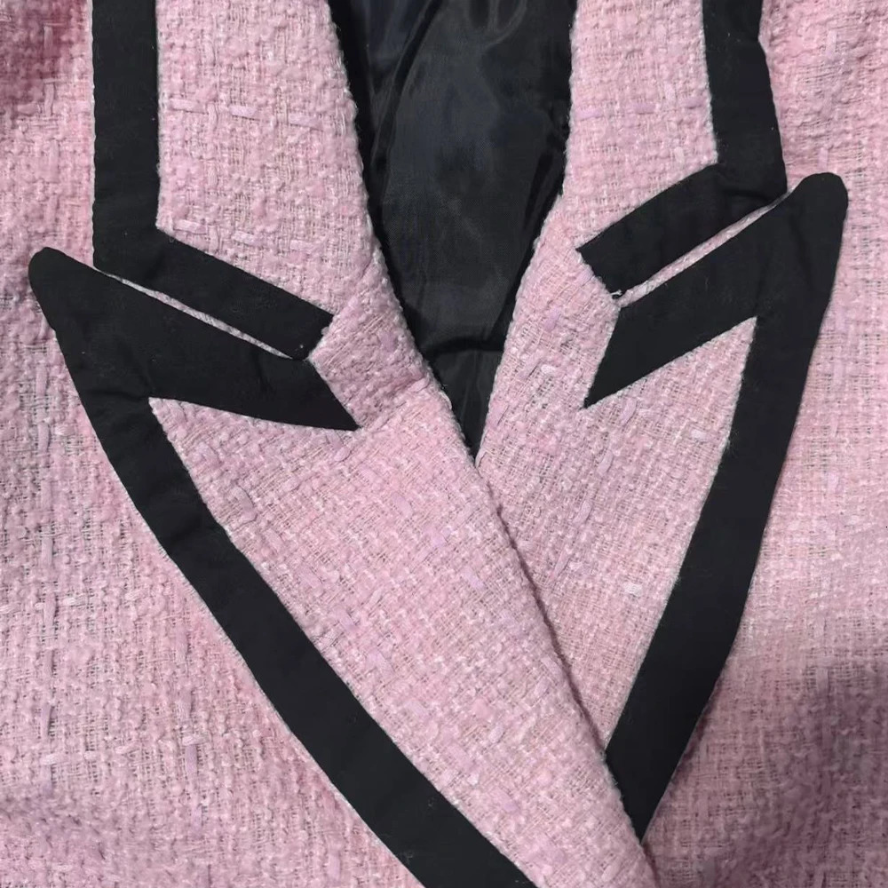 Autumn Womens Clothing Style Fashionable and Versatile Slim Fit Light Pink Texture Suit Jacket 250729