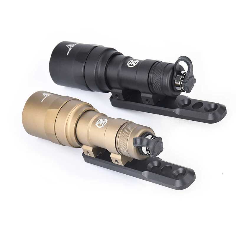 300 Tactical Flashlight SF 300C LED Scout Light With M-LOK Keymod Offset Mounting Base Airsoft Hunting Weapon Accessory XJ250728