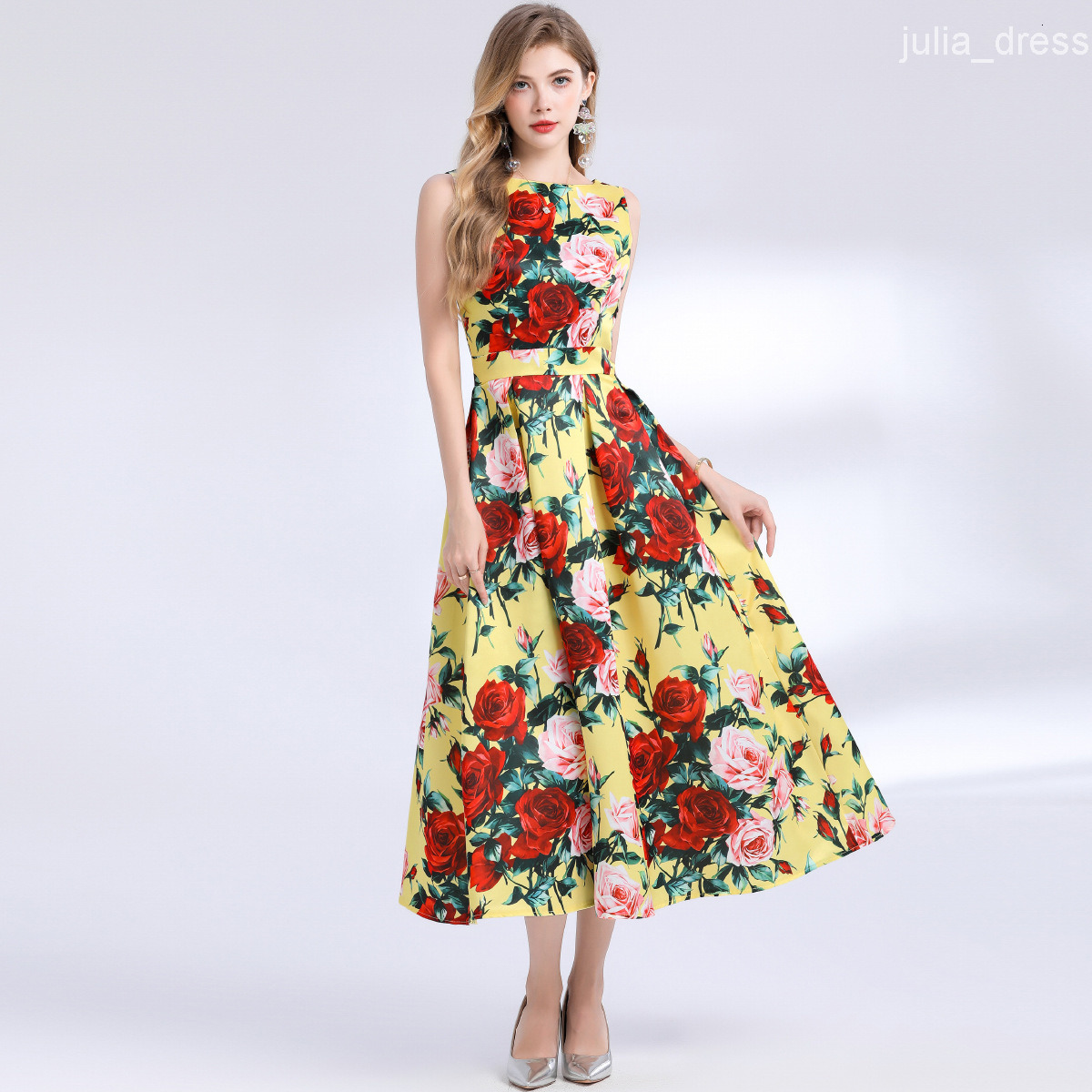 6005 Sleeveless High Waist Dress with Three-Dimensional Tailoring and Waist-Cinching Design