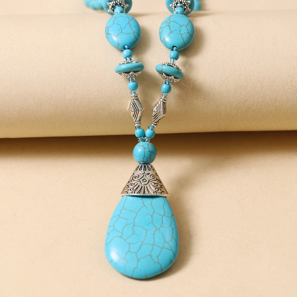 A Bohemian turquoise Water drop Pendant womens fashion collarbone chain 250729