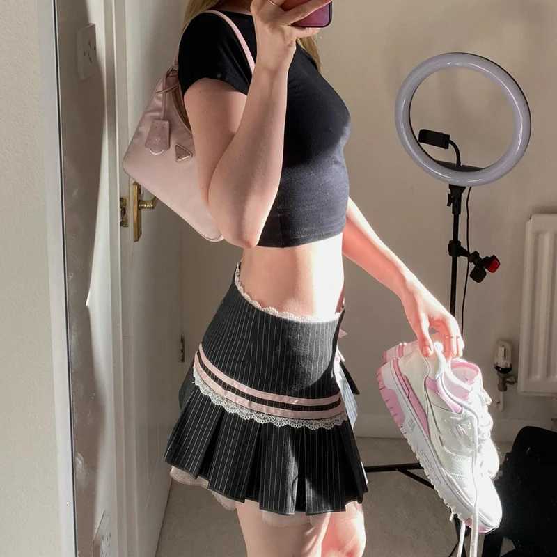 2024 Summer Fashion Style Stripe Print Mini Skirt Aesthetic Lace Pleated Patchwork Skirts Streetwear Sweet High-waist Dress R250728