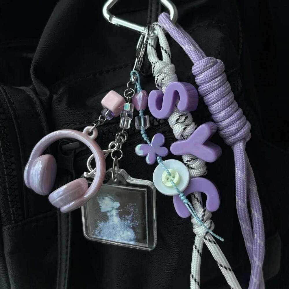 Homemade Single Yi Pure Theme Bag Hanging Celebrity Merchandise Fan Support Color Keychain Pendant Decoration