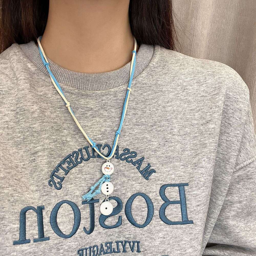 Christmas Little Snowman Necklace Cute Girly Atmosphere Collarbone Niche High-end Versatile Sweater Chain for Women 4f4