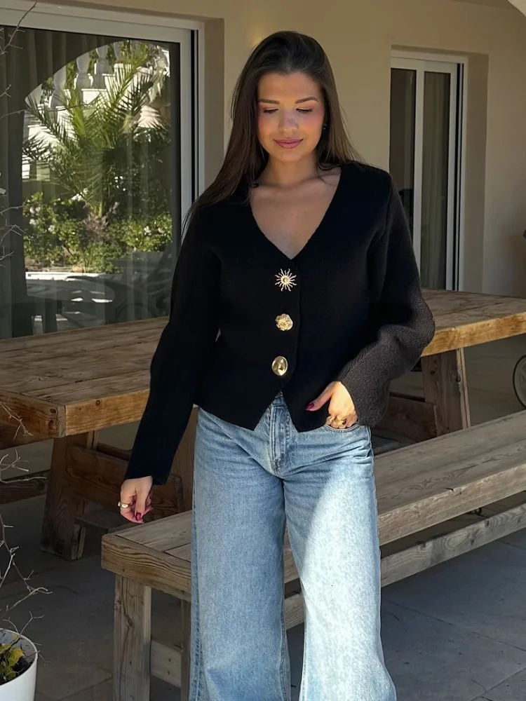 Elegant Vneck Solid Knitted Cardigan For Women Spring Long Sleeves Single Breasted Sweater Female Street Y2K Chic Knitwear 250730