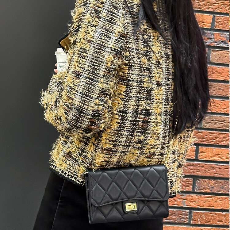 2024 New Autumn Quilted Chain Small Chanel Style Large Capacity High-end Crossbody Bag for Women Versatile