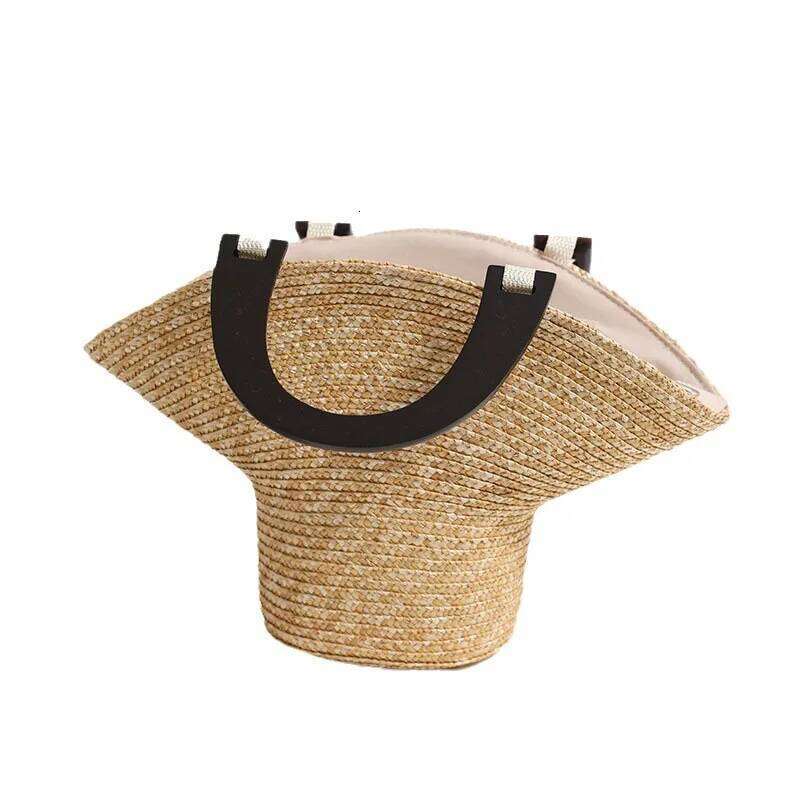Niche wooden hand-held hat new small fresh straw woven vacation style beach bag, versatile women's bag