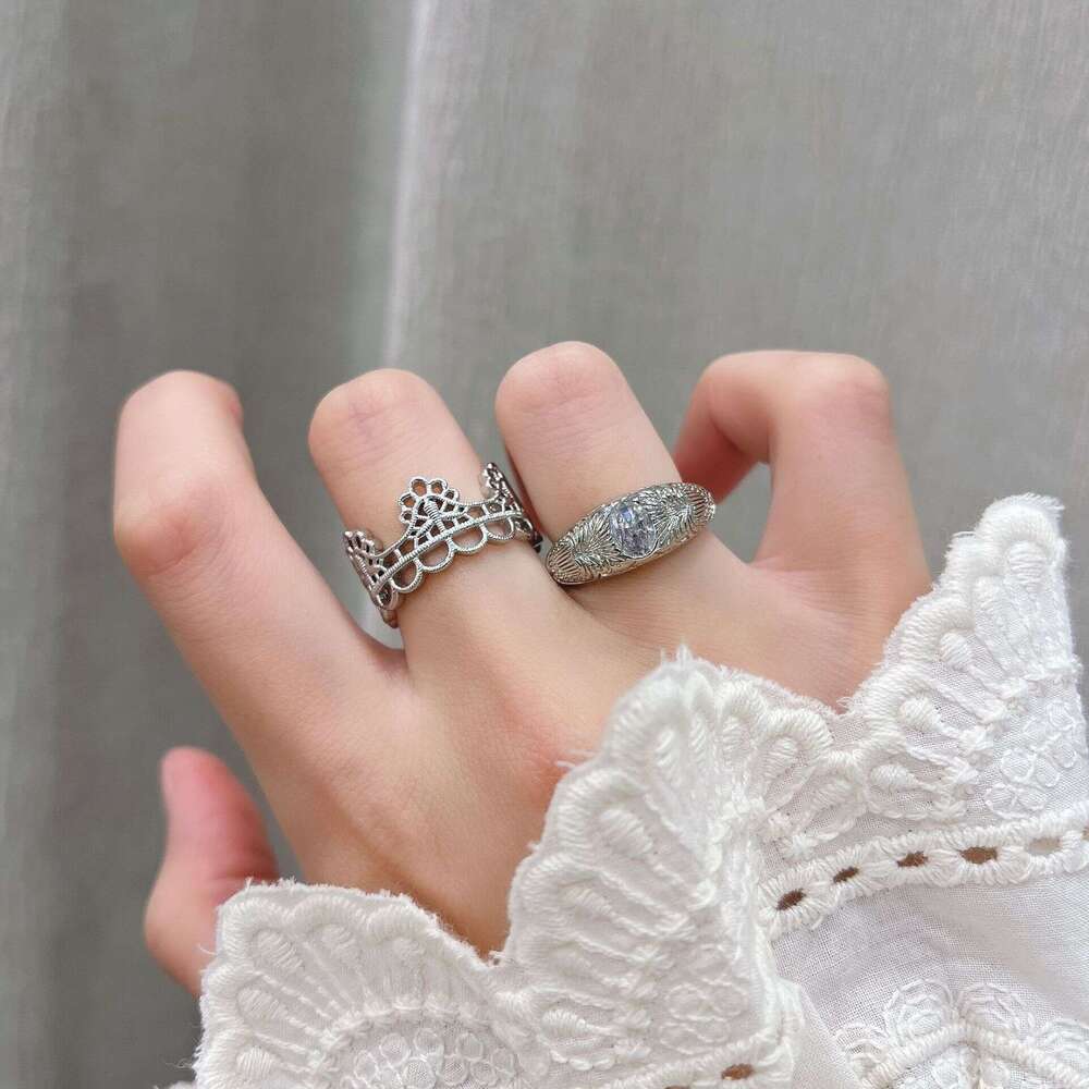 2025 Spring New Style Lace Edge Hollow Ring with Zircon Center Inlay and Fine Carving Pattern 159