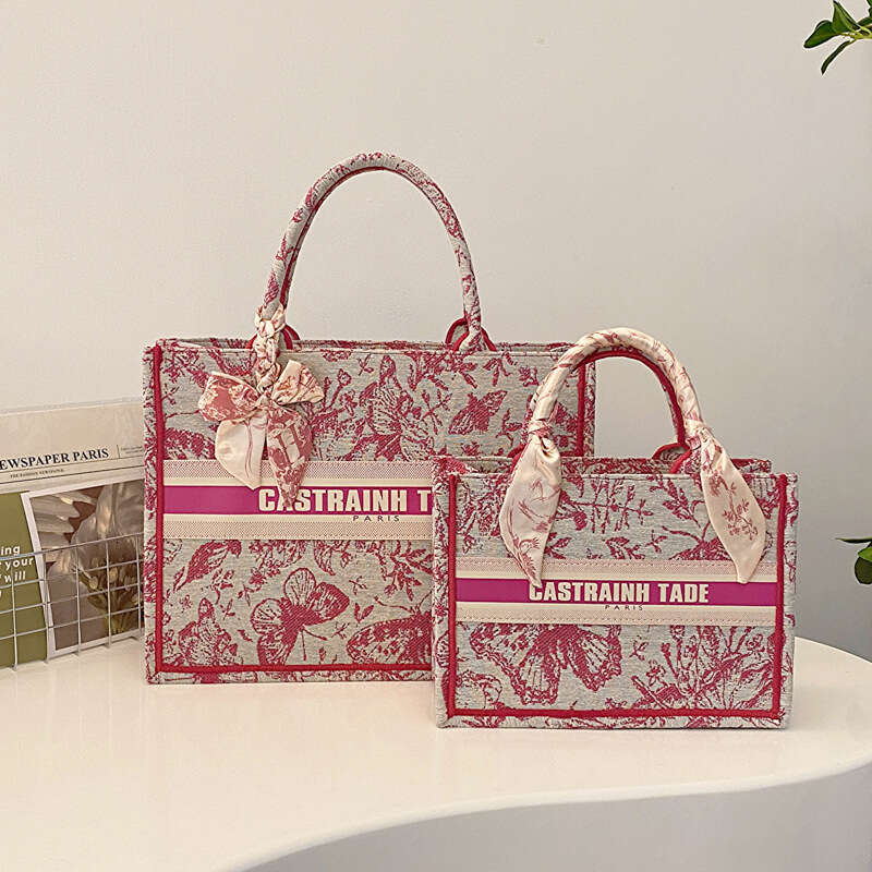 2025 New Fashion Handbag Spring Printed Computer Tote Versatile Embroidered Handheld Small Square Bag
