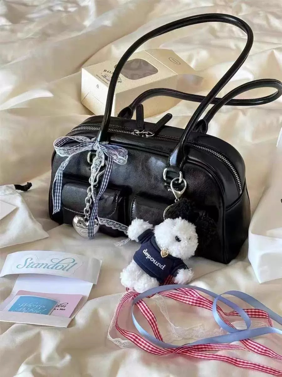 Summer New Women's Shoulder Bag New Bowling Bag Large Capacity Shoulder Bag New Designer Bag Summer New Niche Design Solid Color Designer Luxury 