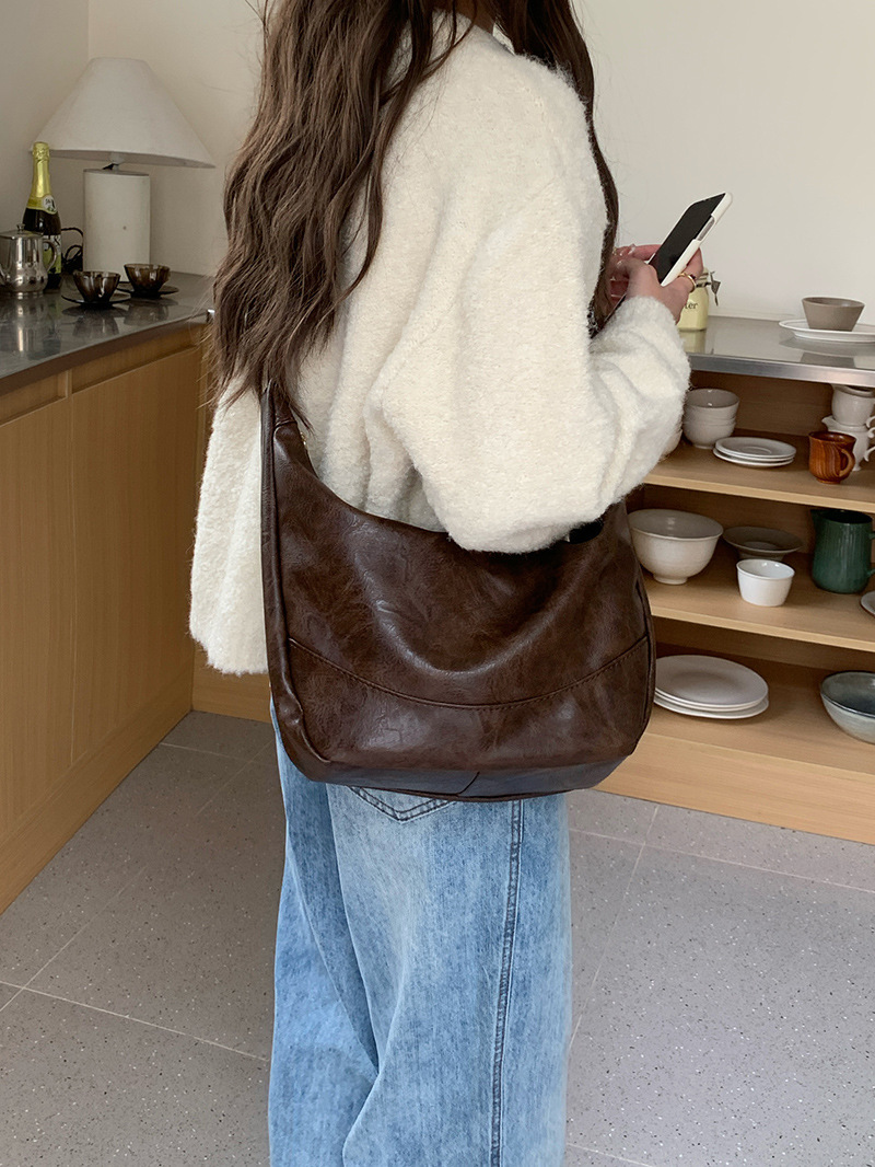 Designer Bag Large Capacity Dumpling Bag For Women 2025 Luxury Bag New Summer Shoulder Crossbody Bag For Students Class Commuting Pink Tote Bag Tote B