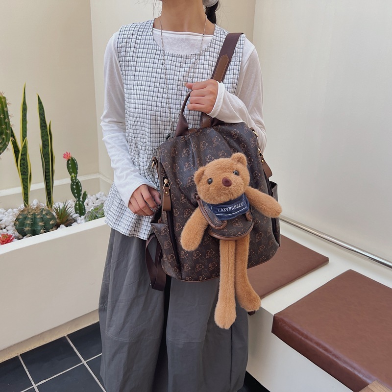 2025 Designer's New Large Capacity Backpack Fashionable Multi functional Cute Little Bear Commuter Bag