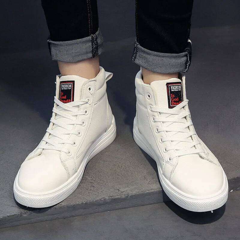 2025 new Breathable soft sole Men's Casual Sports Shoes Korean Fashion Student jogging youth board shoes