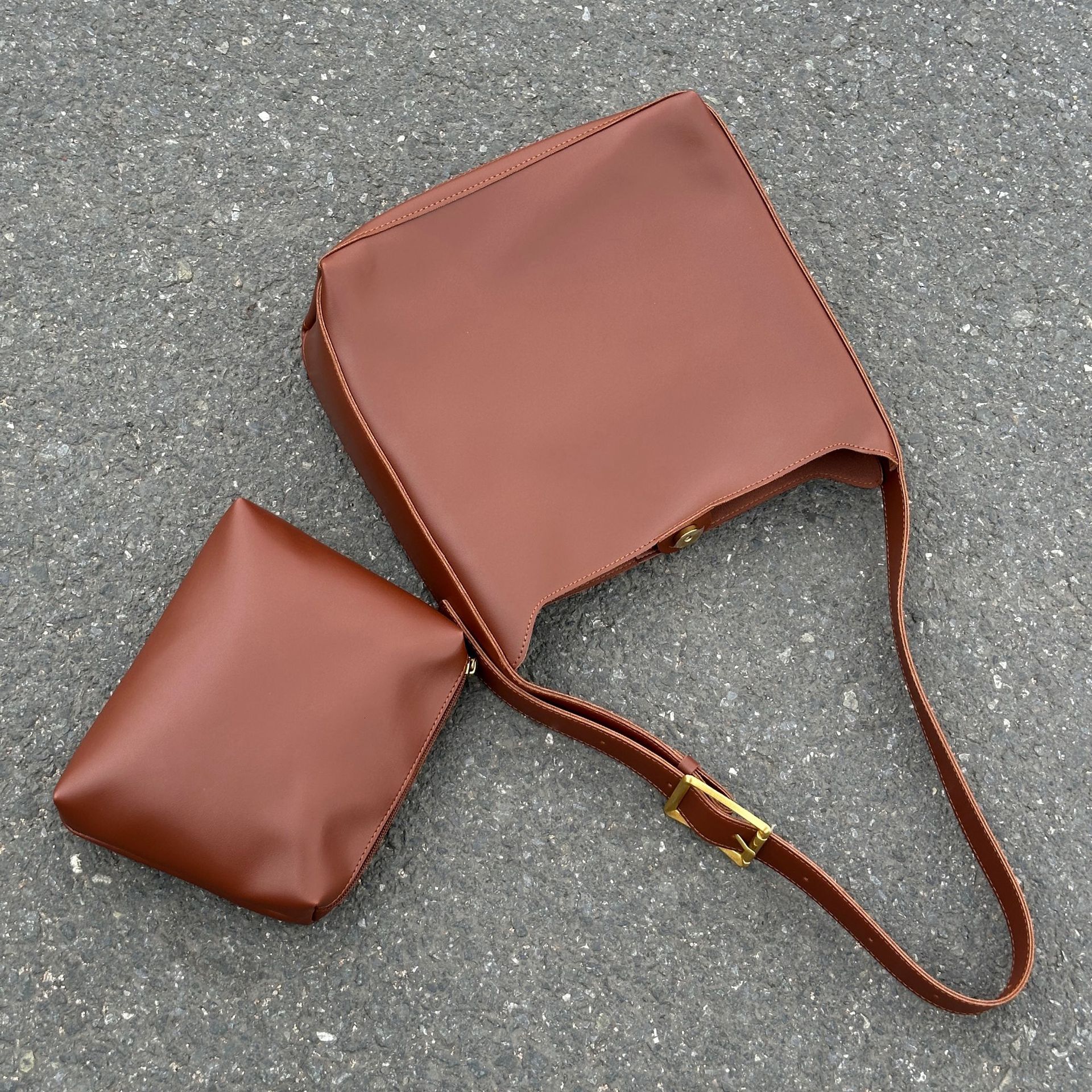 Handbag New Fashion Versatile Bucket Large Capacity Designer Bag Tote Bag Purse Luxury Bag Simple Casual Two-piece Set Soft Slouchy Shoulder Bag