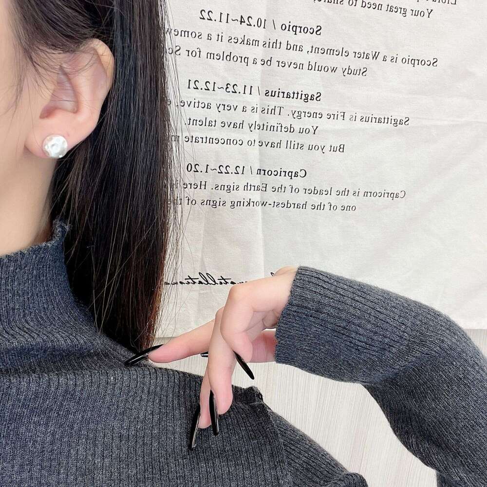 Gold Brushed Irregular Stud for Women, Elegant Unique High-end Style, Chic Micro-inlaid Earrings aa2