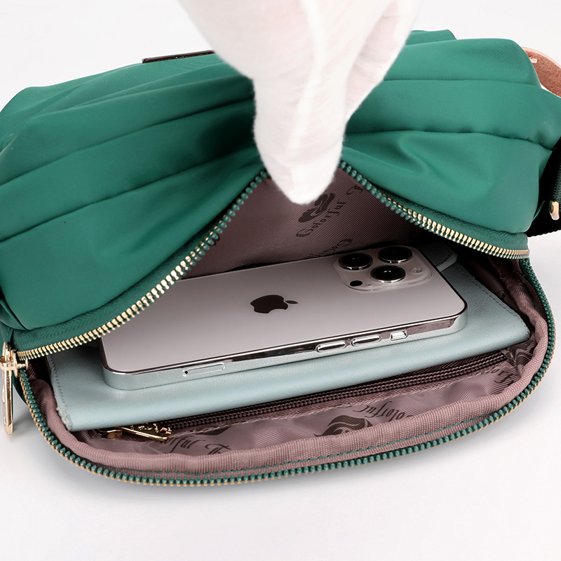 Colorful Fox New Women's Shoulder Korean Fashion Trend Crossbody Portable Phone Key Bag ddmymoon