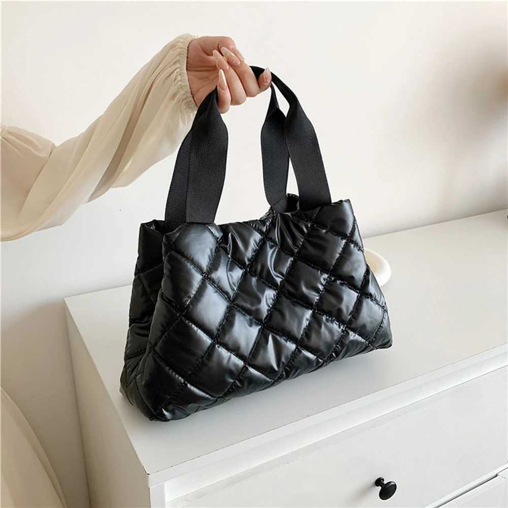 100% Cotton Quilted Hobo Handbag Large Capacity Puffer Shoulder Bag Soft Solid Color Portable Cotton for Shopper Travel Y250730