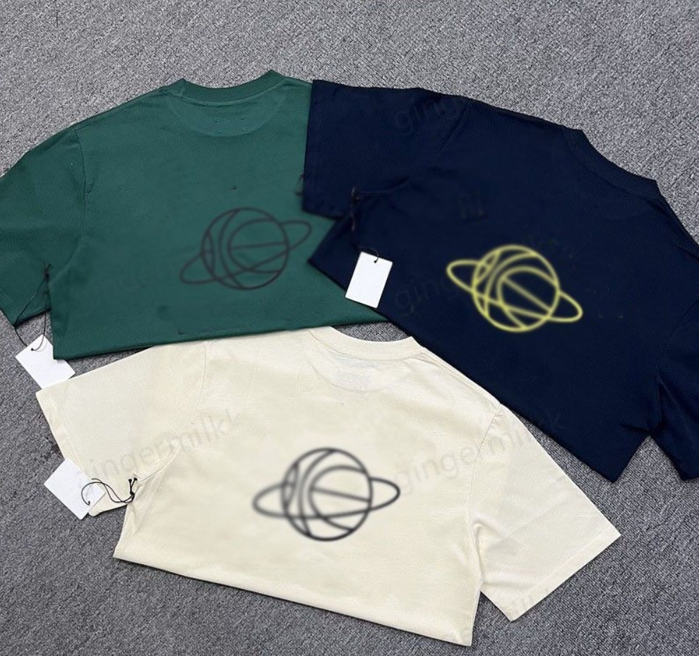 Designer T Shirt For Women and Men Printing Loose Casual Cotton Short Sleeve Couple Retro Shirt Graffiti