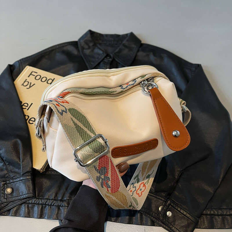 Oxford Cloth New Fashion Single Shoulder Design Commuter Large Capacity Versatile Casual Crossbody Bag