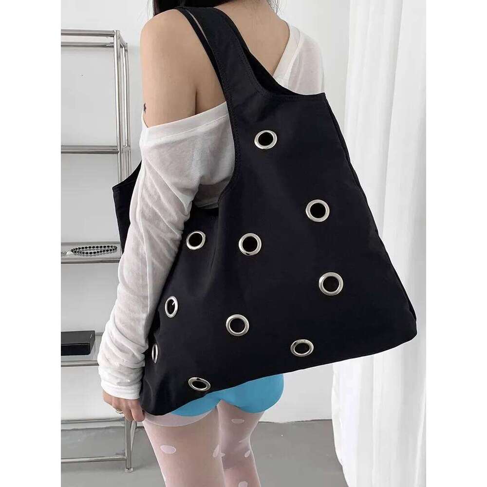 Fashion Hollow Rivet Large Capacity Tote Bag Hobos Women Handbags Soft Nylon Shoulder Bags Trend Big Shopper Purses