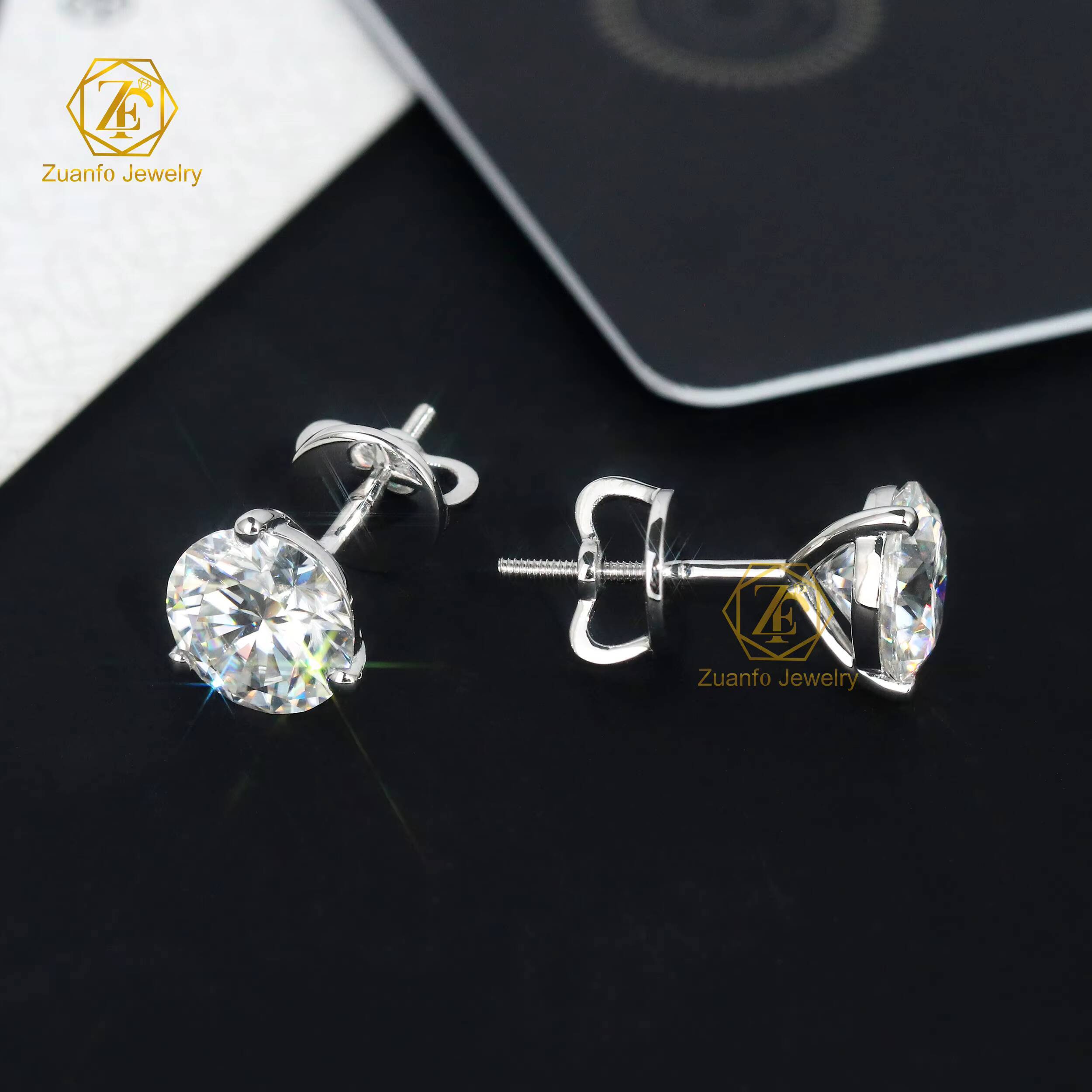 Professional Factory Custom 1ct Synthetic Moissanite Diamond Stud Earrings 6.5mm 18K Solid Gold Three Prongs Earrings for Gift