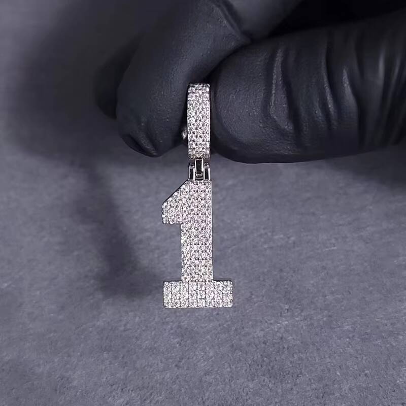 Wholesale Custom 925 Silver Chunky Necklace Fashion Faddish Bright Jewelry with Moissanite Inlaid 1 Shape Necklace