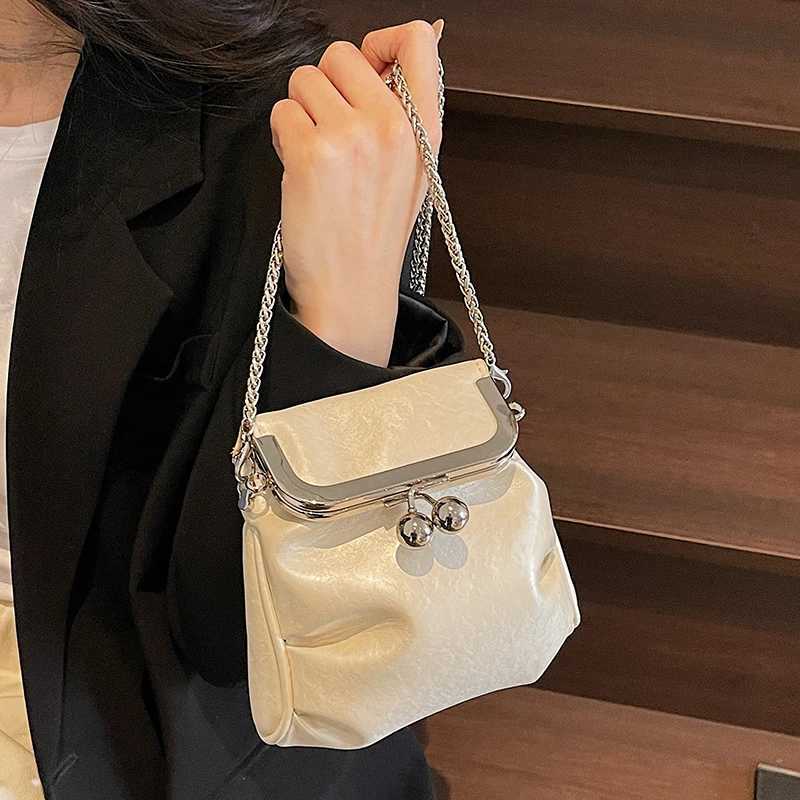 2025 New Cute Mini Chains Messenger Bag for Women Korean Style Solid PU Single Shoulder Pack Summer Versatile Crossbody Bags Y250730