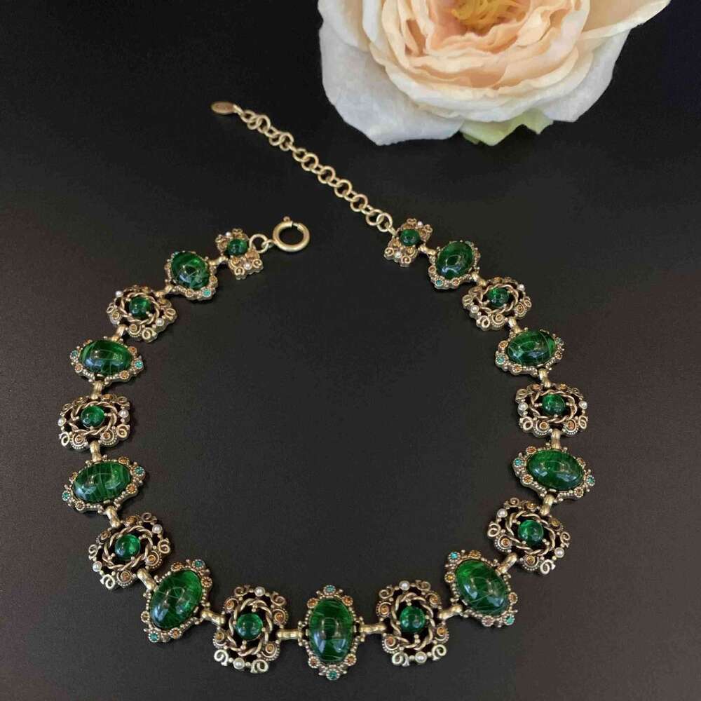 Vintage Copper Gold-Plated Green Glass Hollow Inlaid Dia Necklace Bracelet Earrings Set