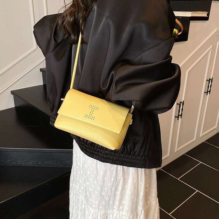 Niche Design Underarm 2025 New Trend Soft Leather Texture Handbag Shoulder Crossbody Bag for Women