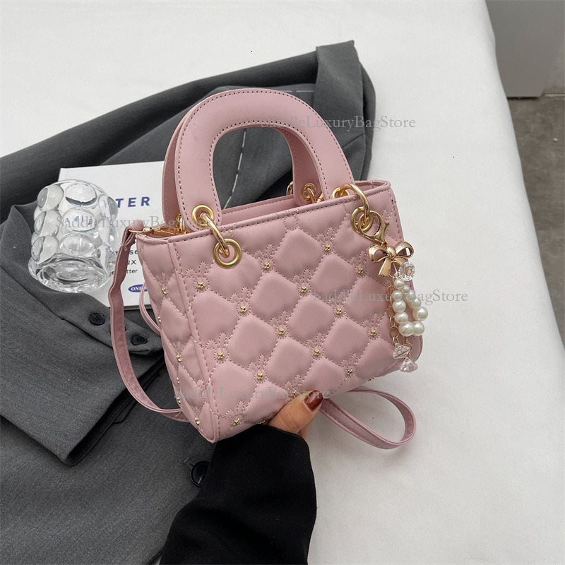 Women's New Diamond Studded Diana Bag Free Shipping Designer Luxurious And Fashionable Diamond Grid Mini Handbag Texture Popular Single Shoulder 