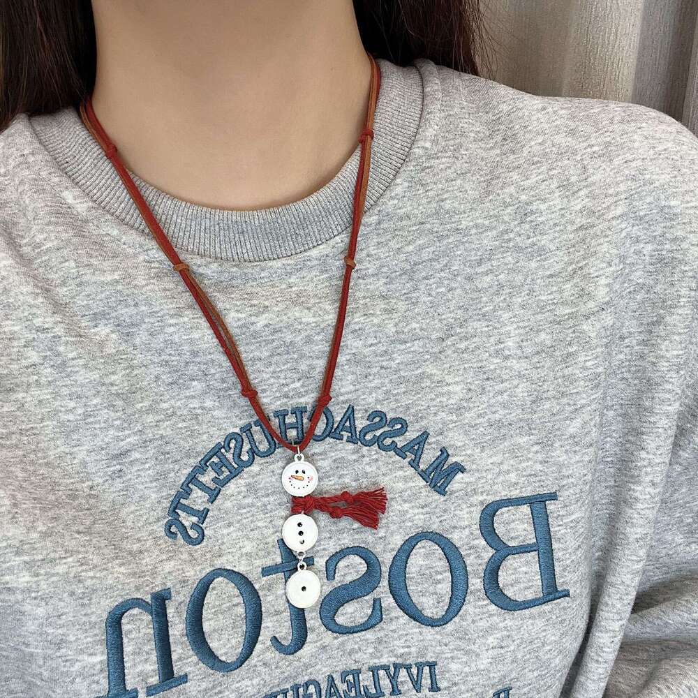 Christmas Little Snowman Necklace Cute Girly Atmosphere Collarbone Niche High-end Versatile Sweater Chain for Women 4f4