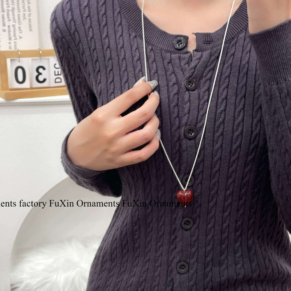 New Niche Design Bottle Heart Necklace Light Style Red Versatile Simple Accessory Layered Long Pendant e8e