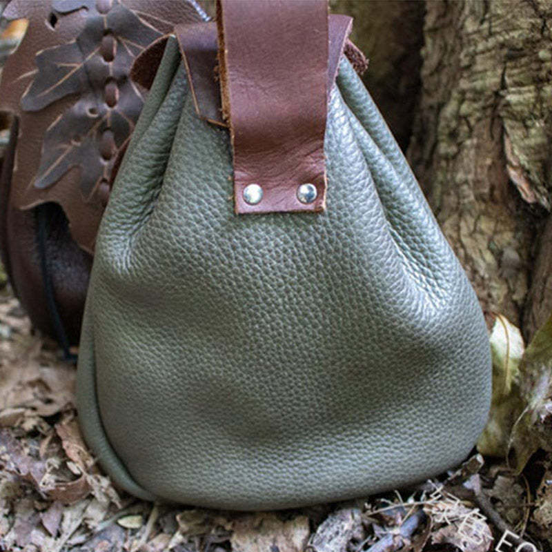 Elegant Historical Reproduction Waist Pack - Ideal Accessory for Cosplayers