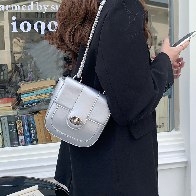 Designer Bag 2025 New Niche Design Textured Dark AGB Luxury Bag Hot Girl Chain Shoulder Underarm Bag Crossbody Saddle Bag Tote Bag