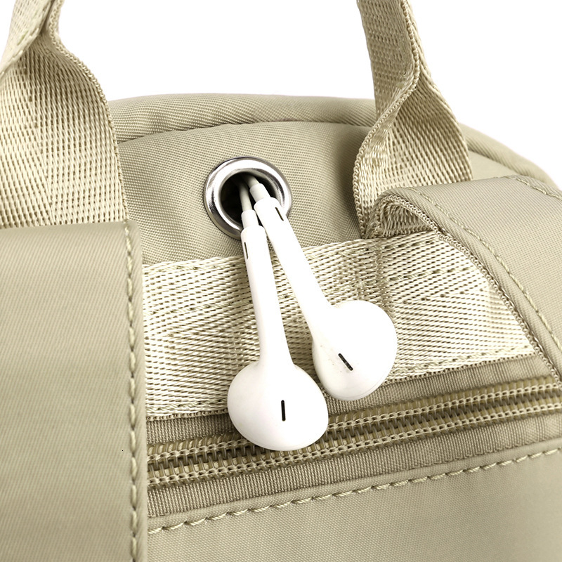 Colorful Fox Women's Backpack Daily Portable Cute Fashion Trendy School Outdoor Leisure Bag ddmymoon