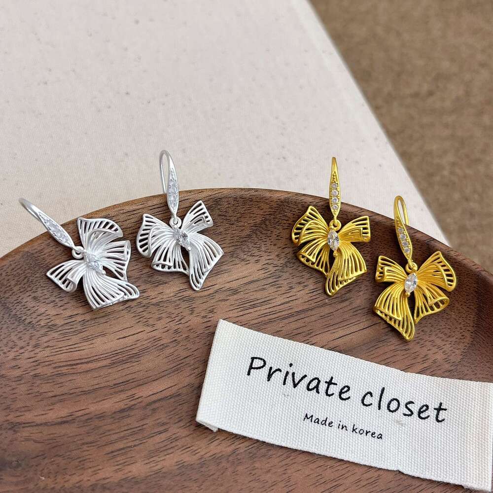 Hollow Bowknot Earrings for Women, High-end Unique Earrings, 2024 New Niche Design Fashion Ear Jewelry a82