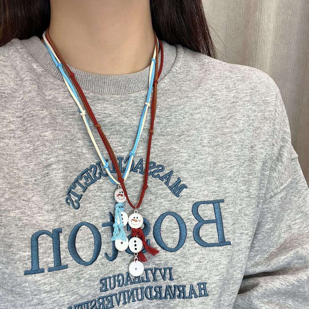 Christmas Little Snowman Necklace Cute Girly Atmosphere Collarbone Niche High-end Versatile Sweater Chain for Women 4f4