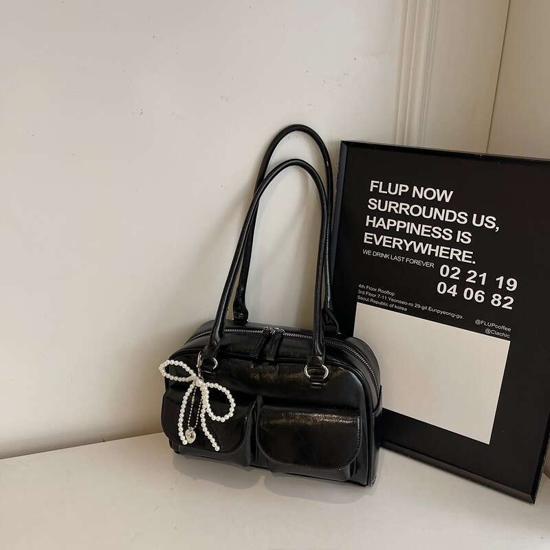 High-end Underarm Trendy Multi-functional Casual Shoulder Handbag Design Pillow Bag