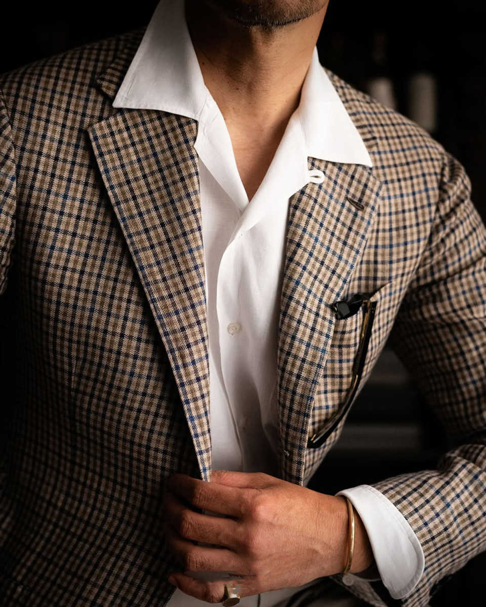 New Plaid Men Suits Single Breasted Groom Tuxedos 2 Pcs Jacket Pants Business Casual Formal Wear Party Prom Customized