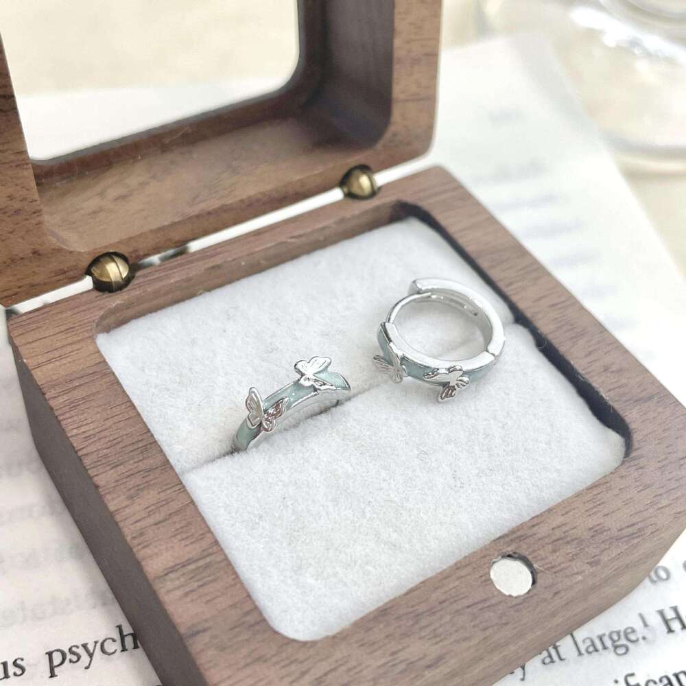 Artistic Style Yellow and Oil Drop Mini Horse Eye Zircon Butterfly Light Sier Needle Gradient Blue Hoop Earrings 88f