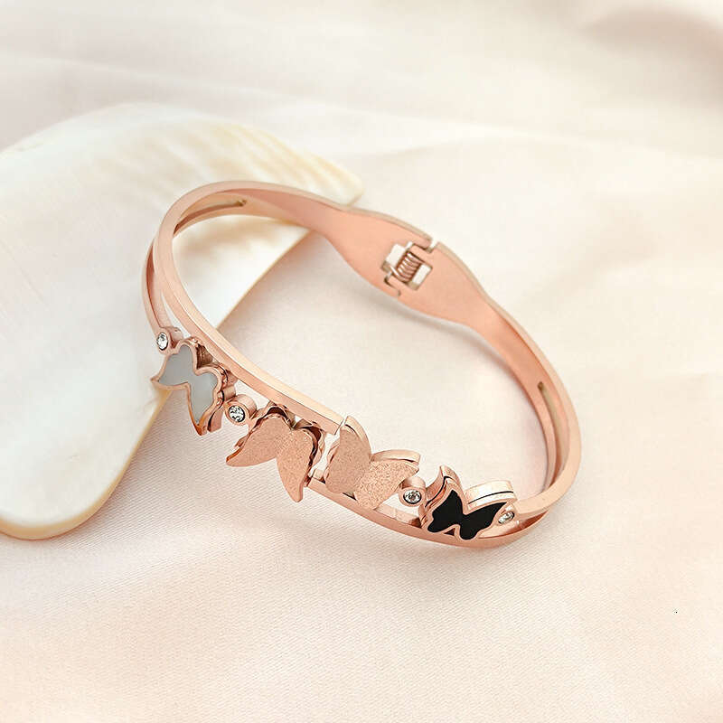 Xiyin Fashion Korean Version Titanium Steel Butterfly Simple Bracelet Spring Open Non-Fading Jewelry