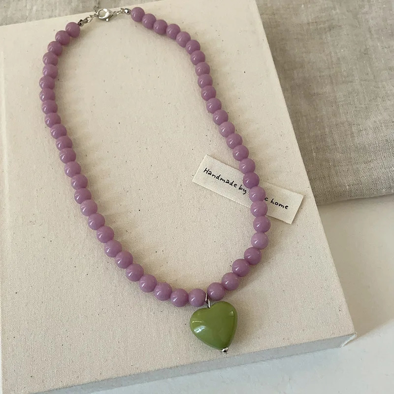 Color Beaded Chain Resin Heart Pendant Necklace For Women Girls Trendy Clavicle Chain Delicate Jewelry Gift 250729