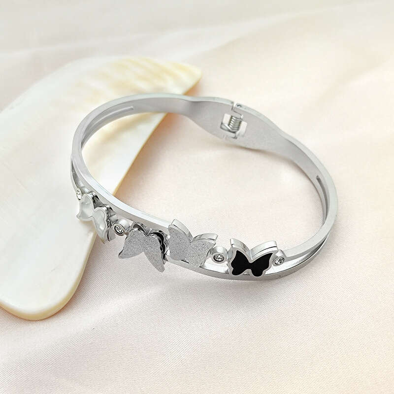 Xiyin Fashion Korean Version Titanium Steel Butterfly Simple Bracelet Spring Open Non-Fading Jewelry