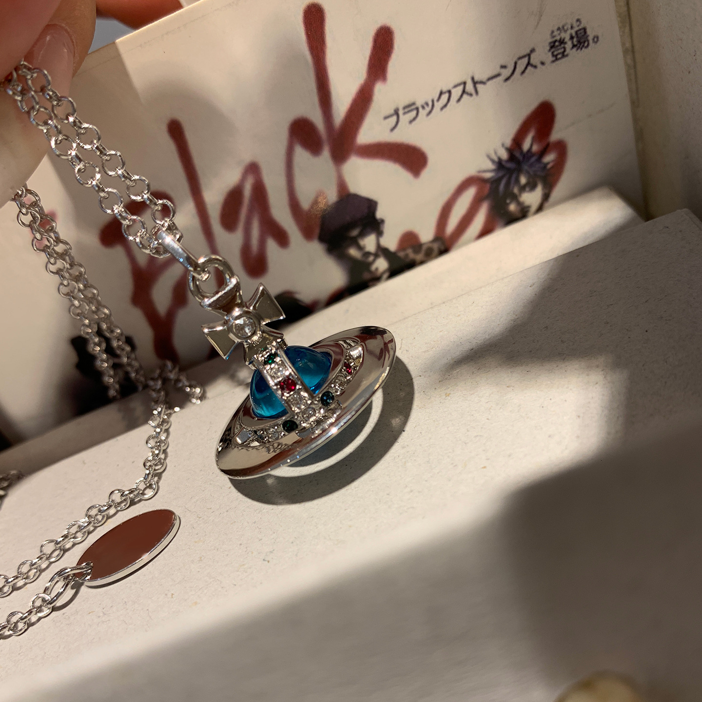 Dowager Mid-size Lake Blue Orb Necklace Three Dimensional Saturn Chain Beach Lady Pendant Inlaid With Designer Necklace Diamonds Planet Astronaut Fash