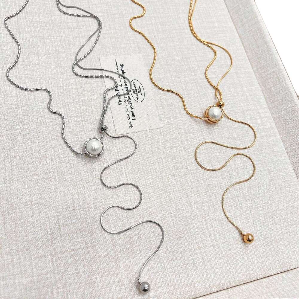Adjustable Pearl Necklace for Women, Light Niche 2024 New Model, Long Collarbone Sweater Chain, Winter Accessories 1aa