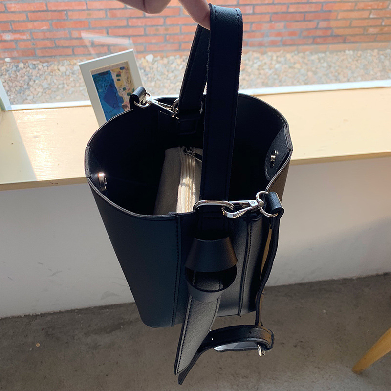 Designer Bag Capacity Solid Color Mother-daughter Bag Korean Version Adjustable Luxury Bag Shoulder Strap Single Shoulder Bag PU Bucket Bag For Female