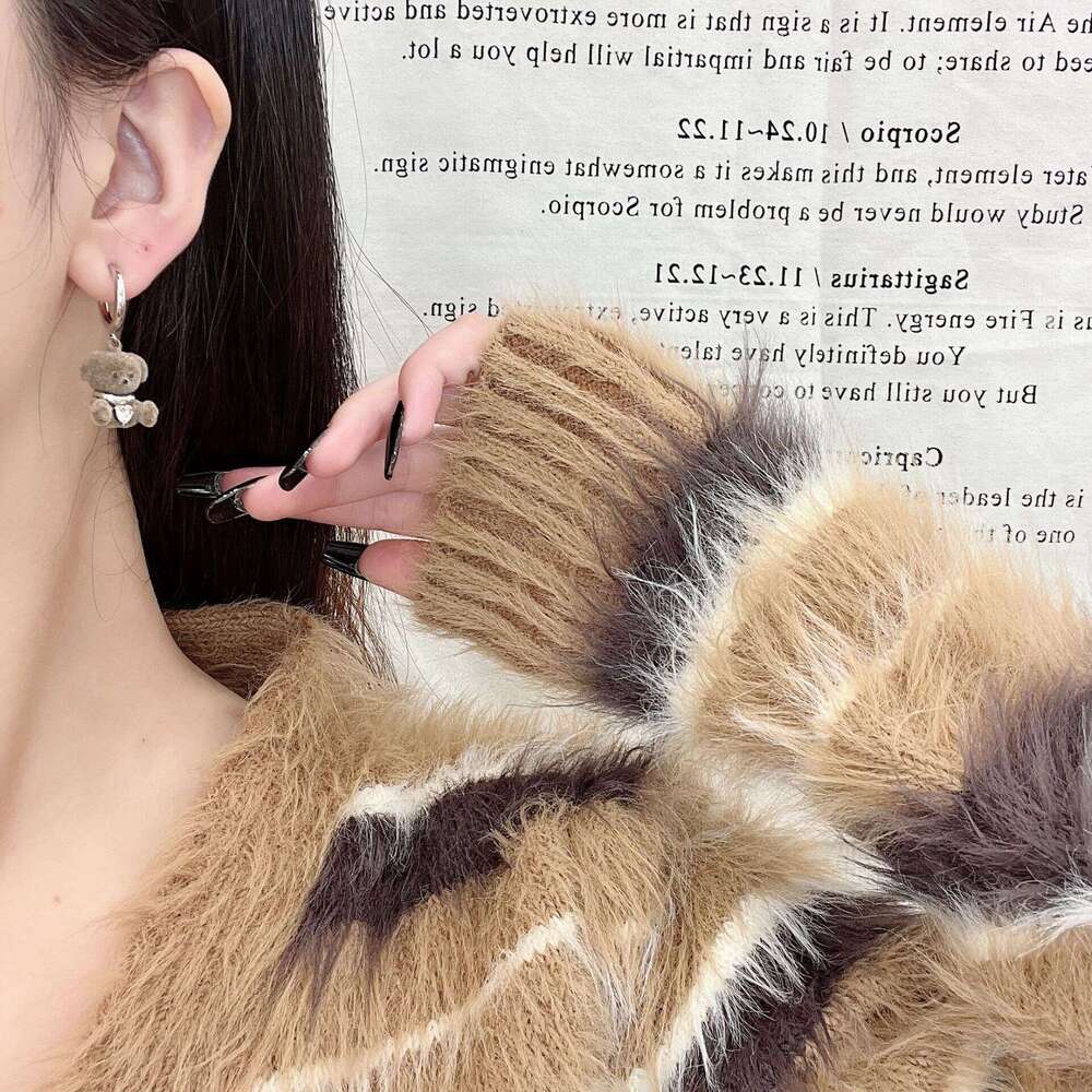 Autumn Winter Dog Pendant Necklace for Women 2024 New Trendy Cute Versatile Sweater Long Cartoon Hoodie Chain Accessories bcc