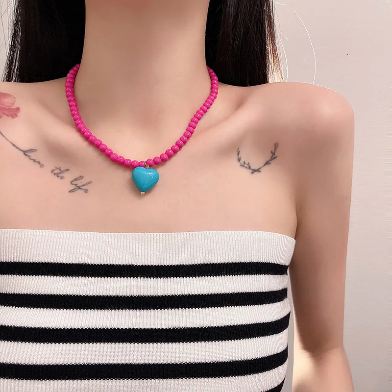 HANGZHI Color Beaded Chain Resin Heart Pendant Necklace For Women Girls Trendy Clavicle Chain Delicate Jewelry Gift 250729